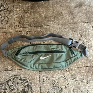 Nike small fanny pack